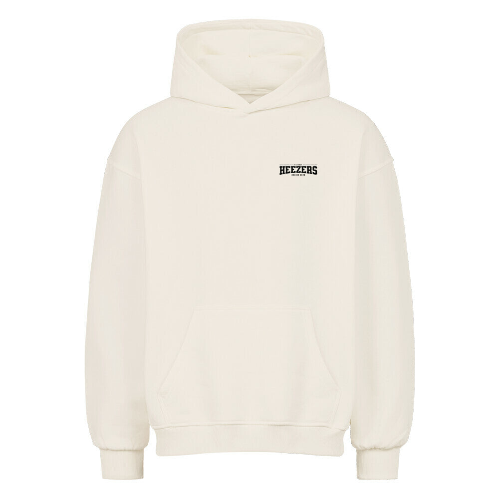 natural raw Oversized Hoodie mit kleinem „HEEZERS Racing Club“ College-Print in schwarz auf dem Rücken, dezentes Logo auf der Brust. Weite Passform, dropped shoulders, cleaner Look.