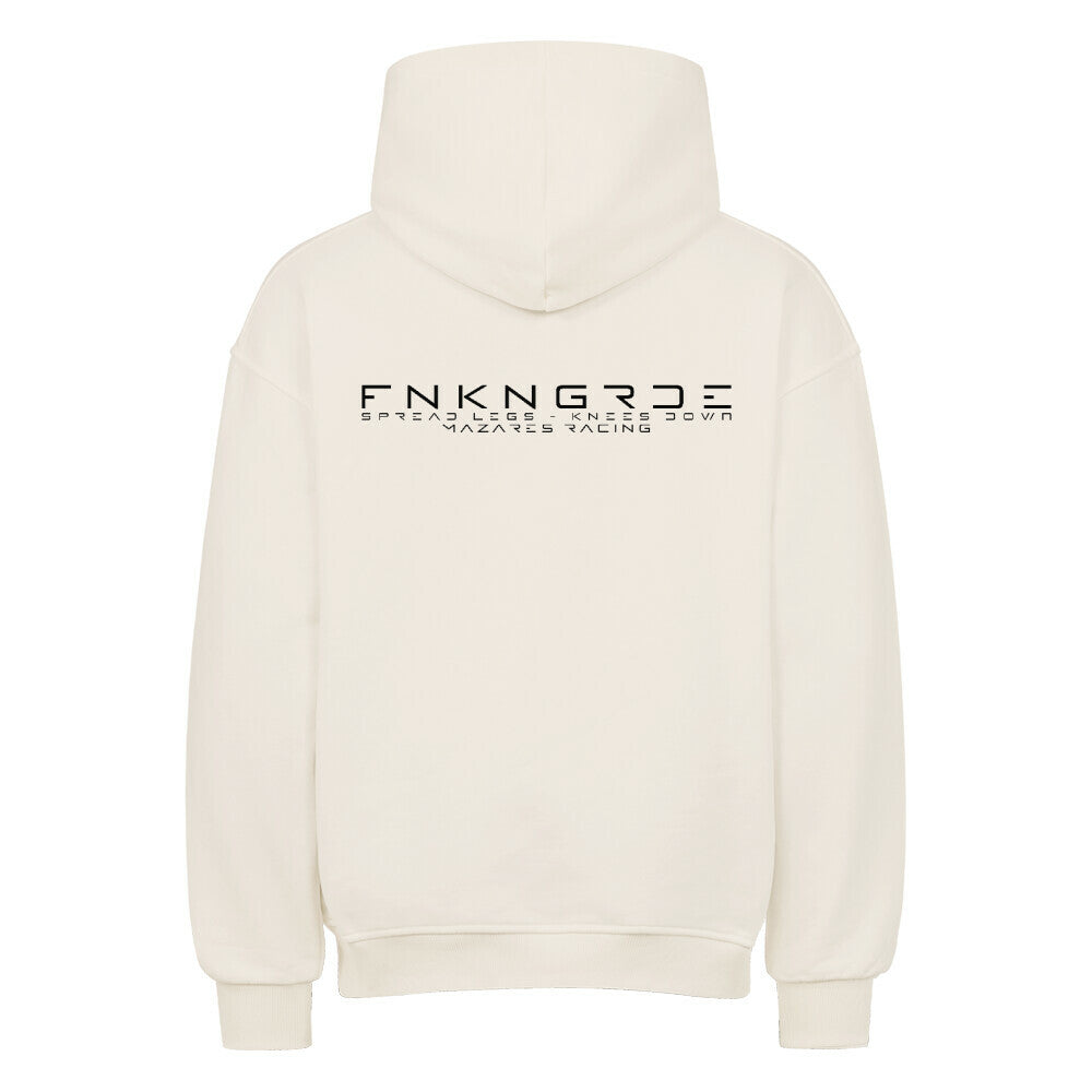Die neue Funkengarde steht für den echten Spirit der Straße – roh, direkt und kompromisslos.
„Spread Legs. Knees Down.“ ist kein Spruch, sondern eine Haltung. Das Design verbindet pure Racing-Ästhetik mit Street-Attitude: Knieschleifer, Asphalt, Kontrolle am Limit.
Ein Statement für alle, die lieber fahren, als reden. hoodie natural raw back