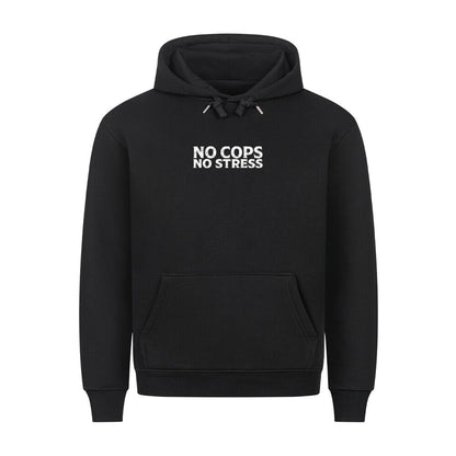 Frontansicht eines schwarzen Mazares Classic Biker Hoodies mit „No Cops No Stress“ Schriftzug auf der Brust. Klassischer Schnitt mit Kapuze inklusive Metallkordeln und Bauchtasche.
