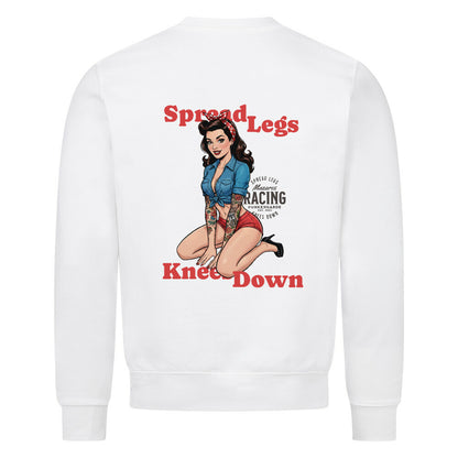 Classic Sweatshirt „Spread Legs / Knees Down“ von Mazares Racing – schwarzes Sweatshirt mit Retro-Pin-up-Design und Frontlogo weiß