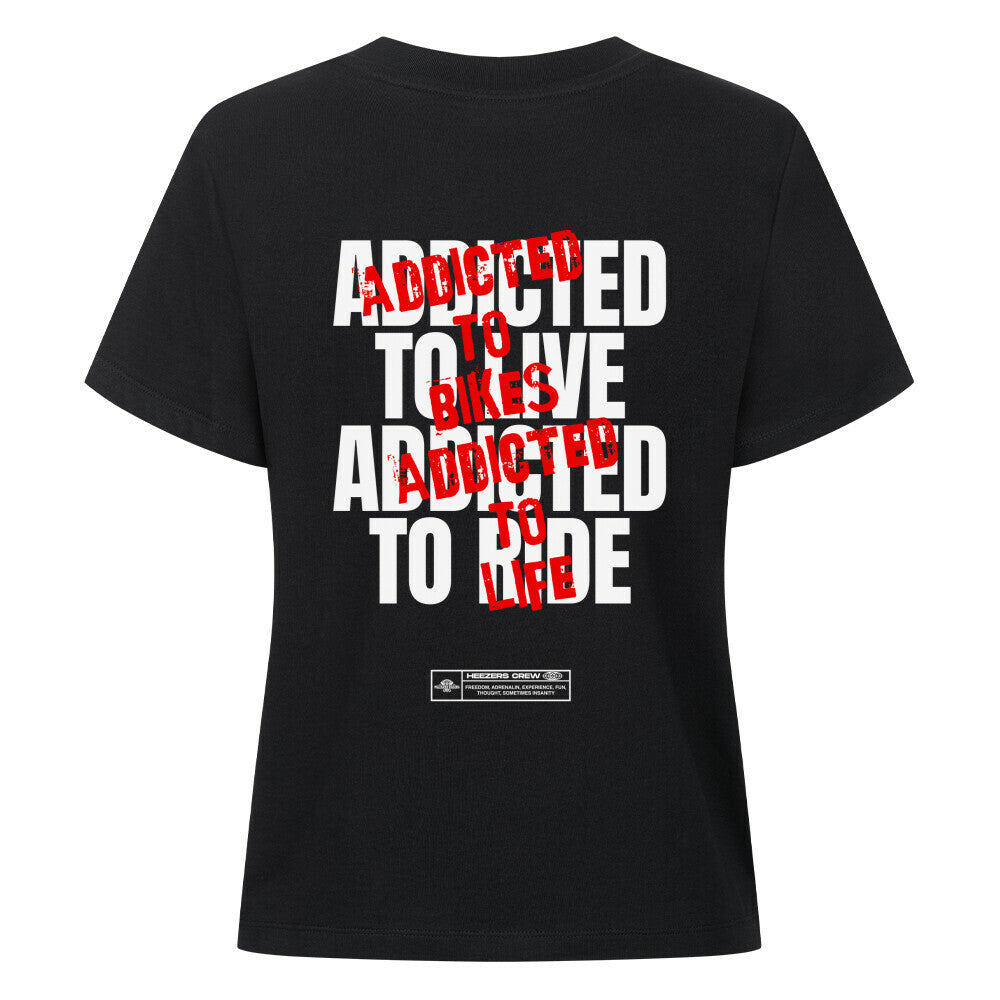 Ride Addicted Damen T-Shirt mit großem typografischem Rückenprint. Das Design steht für die Leidenschaft zum Motorradfahren, Freiheit und das Lebensgefühl auf zwei Rädern. Motorradbekleidung von Mazares Racing. schwarz