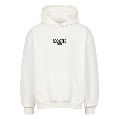 Oversized Motorrad Hoodie mit dezentem RIDE ADDICTED Frontprint auf der Brust. Schwerer 380 GSM Premium Hoodie mit lässigem Oversized Fit und Dropped Shoulders von Mazares Racing.