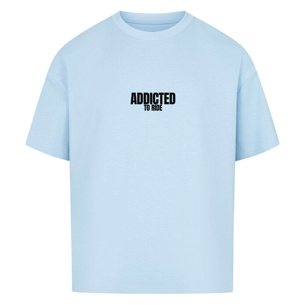 Oversized Motorrad T-Shirt mit dezentem RIDE ADDICTED Brustprint. Schweres 240 GSM Baumwollshirt mit lässigem Oversized Fit und Dropped Shoulders von Mazares Racing.