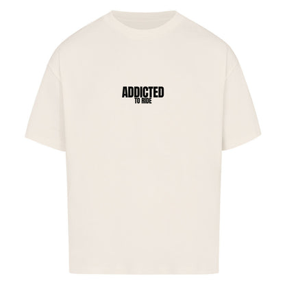 Oversized Motorrad T-Shirt mit dezentem RIDE ADDICTED Brustprint. Schweres 240 GSM Baumwollshirt mit lässigem Oversized Fit und Dropped Shoulders von Mazares Racing.