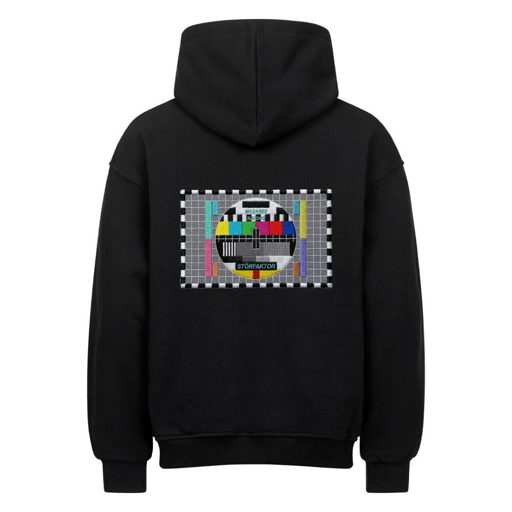 Schwarzer Oversized Hoodie mit großem STÖRFAKTOR-Testbild-Patch in Stickoptik auf dem Rücken. Hochwertiger Motorrad Hoodie im Streetwear-Stil von Mazares Racing.